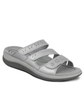 OrthoFeet Sahara Silver Metallic Gray Size 7